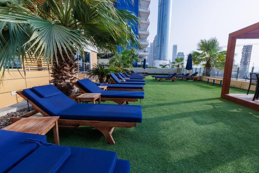 Stylish 1 Bedroom In Marina * Dubai