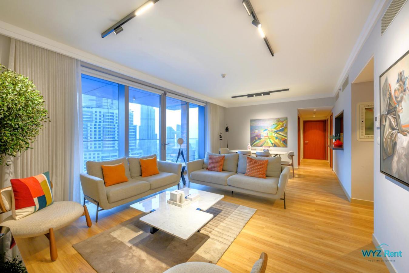 Spectacular 3 & Half Br In Downtown ,burj Khalifa View Apartamento Dubái