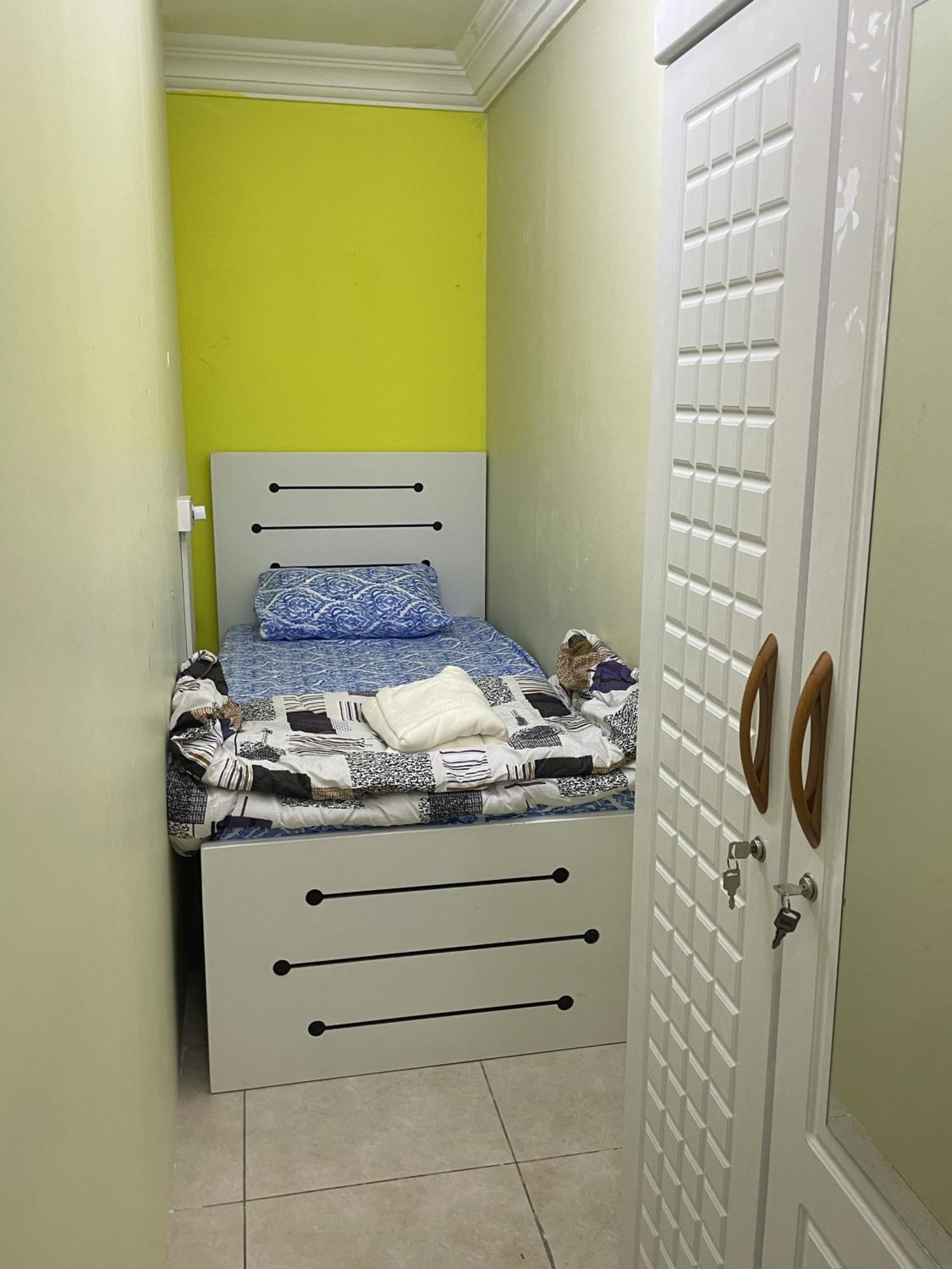 Elite Space And Capsule Hotel cápsula