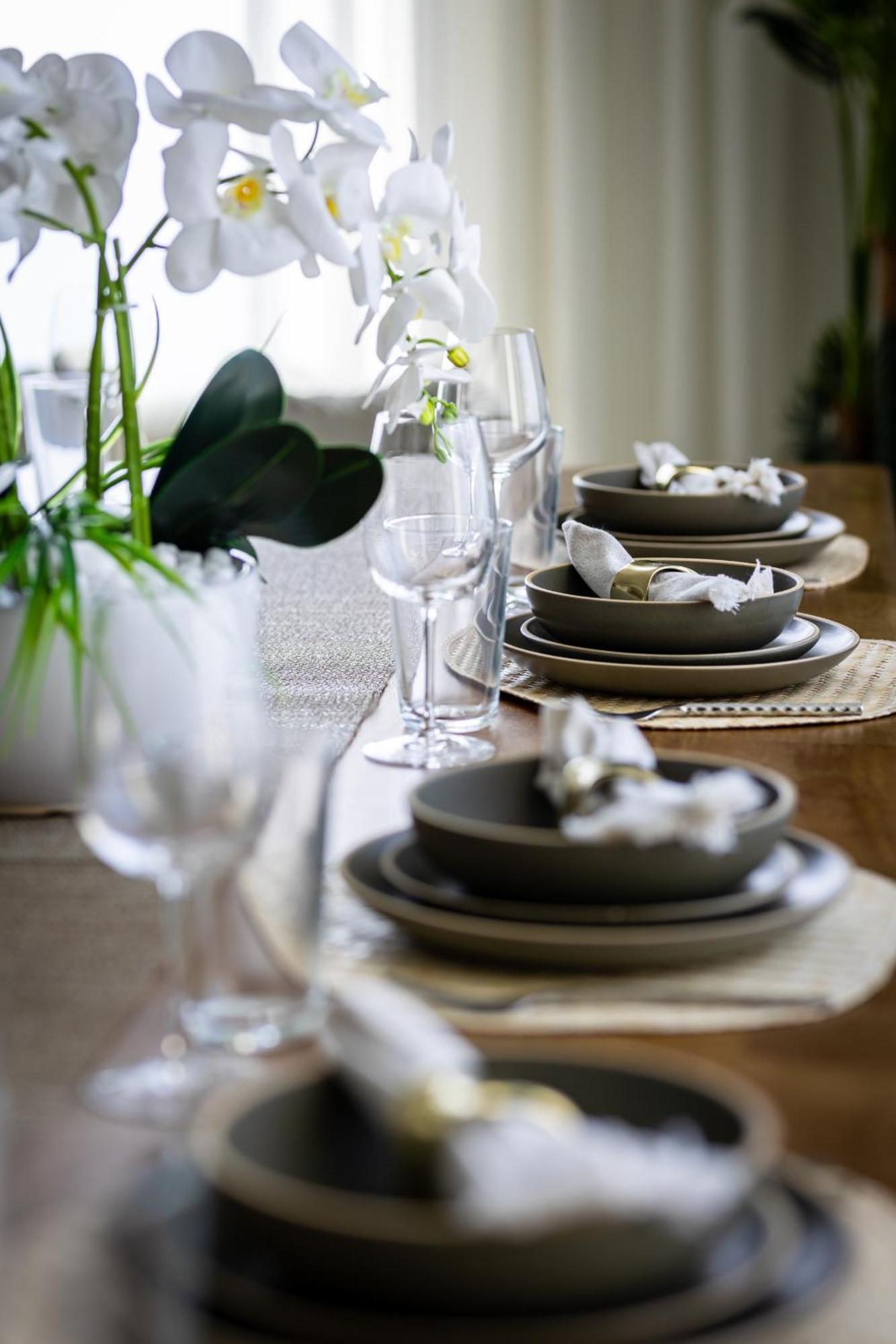Eden's Homes & - 52-42 Emaar Appartamento