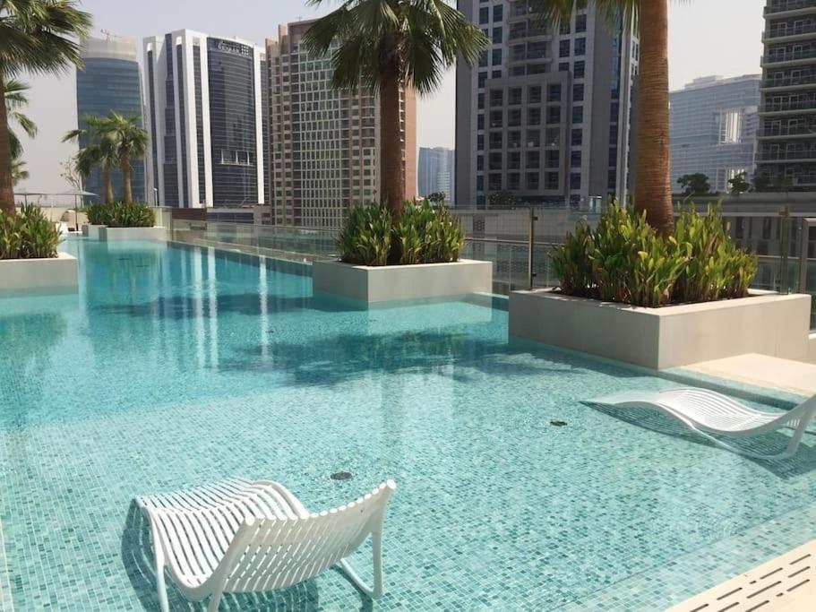 Apartment #025 Tranquil Furnished 1br With Burj Khalifa View