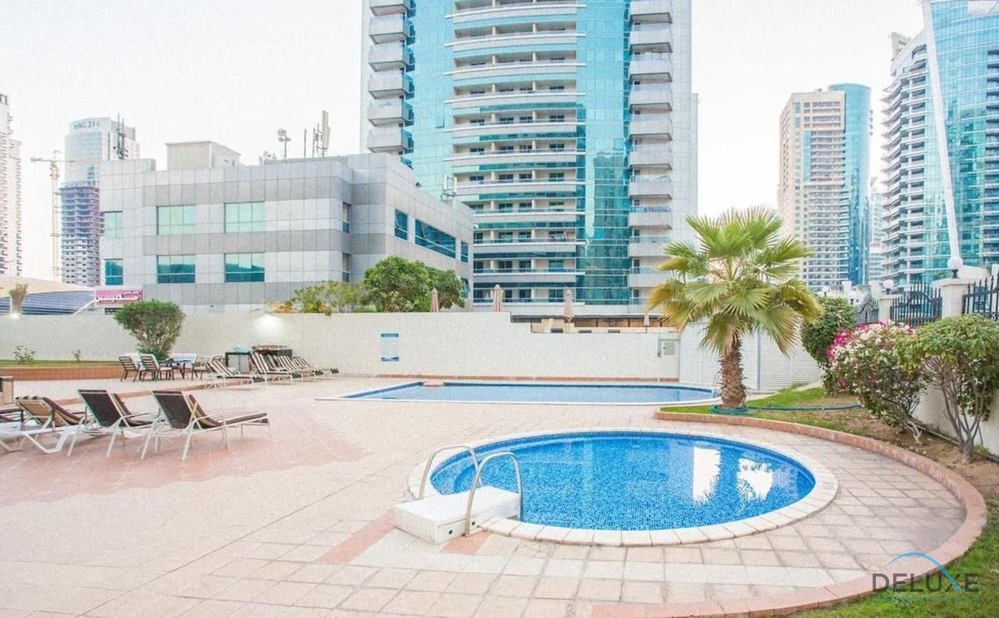 Apartment Chic In Marina Diamond 2, Marina By Deluxe Homes