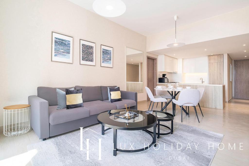 Lux Contemporary With Full Marina View 3 Apartemen