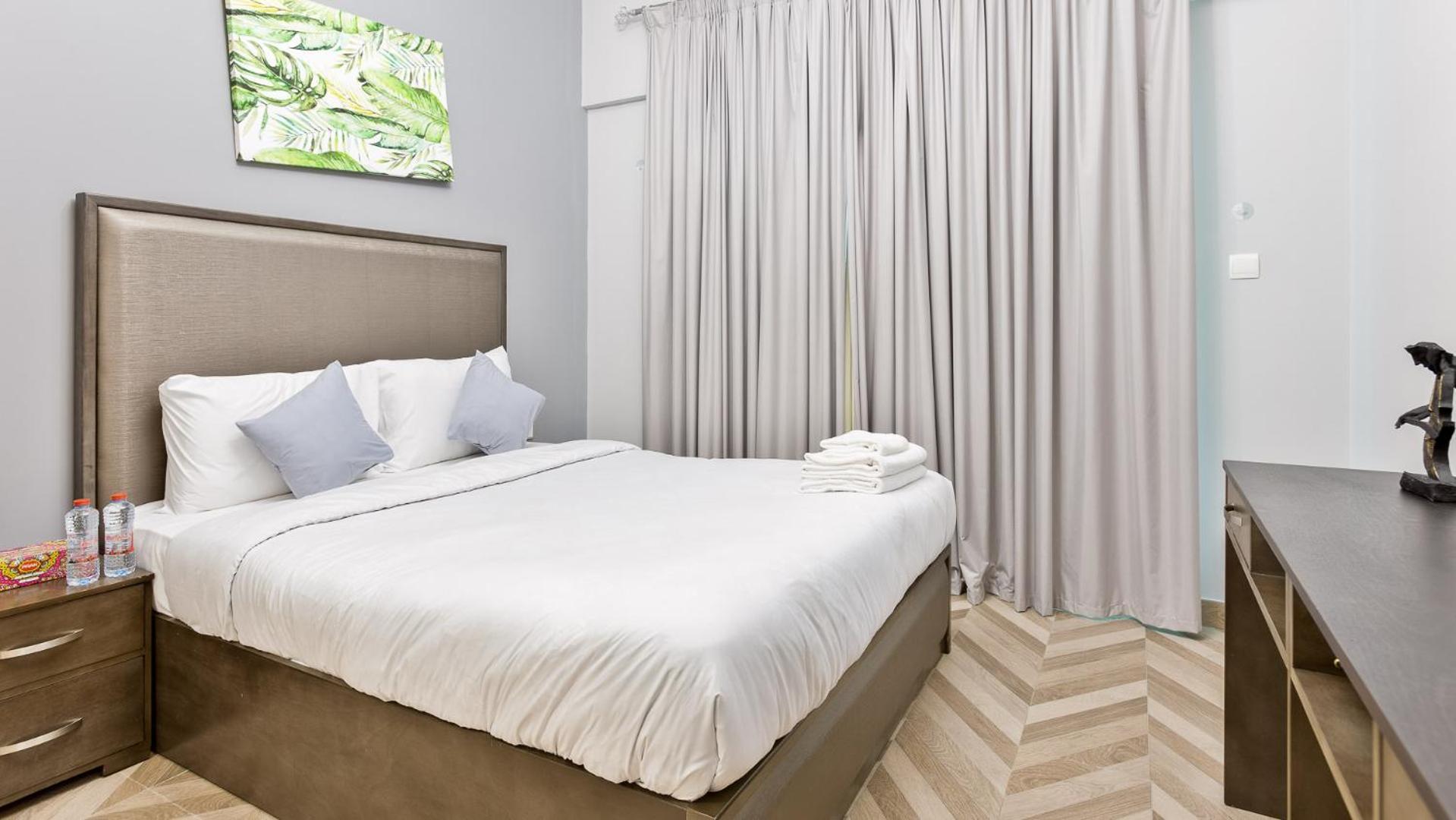 Easemytrip - Elegant Canal-view 1br In The Heart Of *