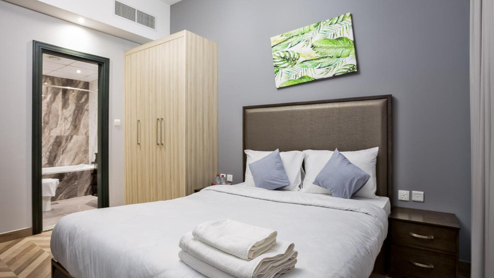Easemytrip - Elegant Canal-view 1br In The Heart Of *