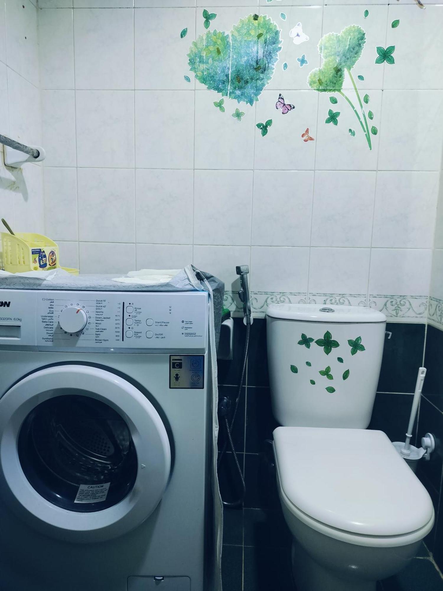 Monthly Bed Space - Male Only Hostal Dubái