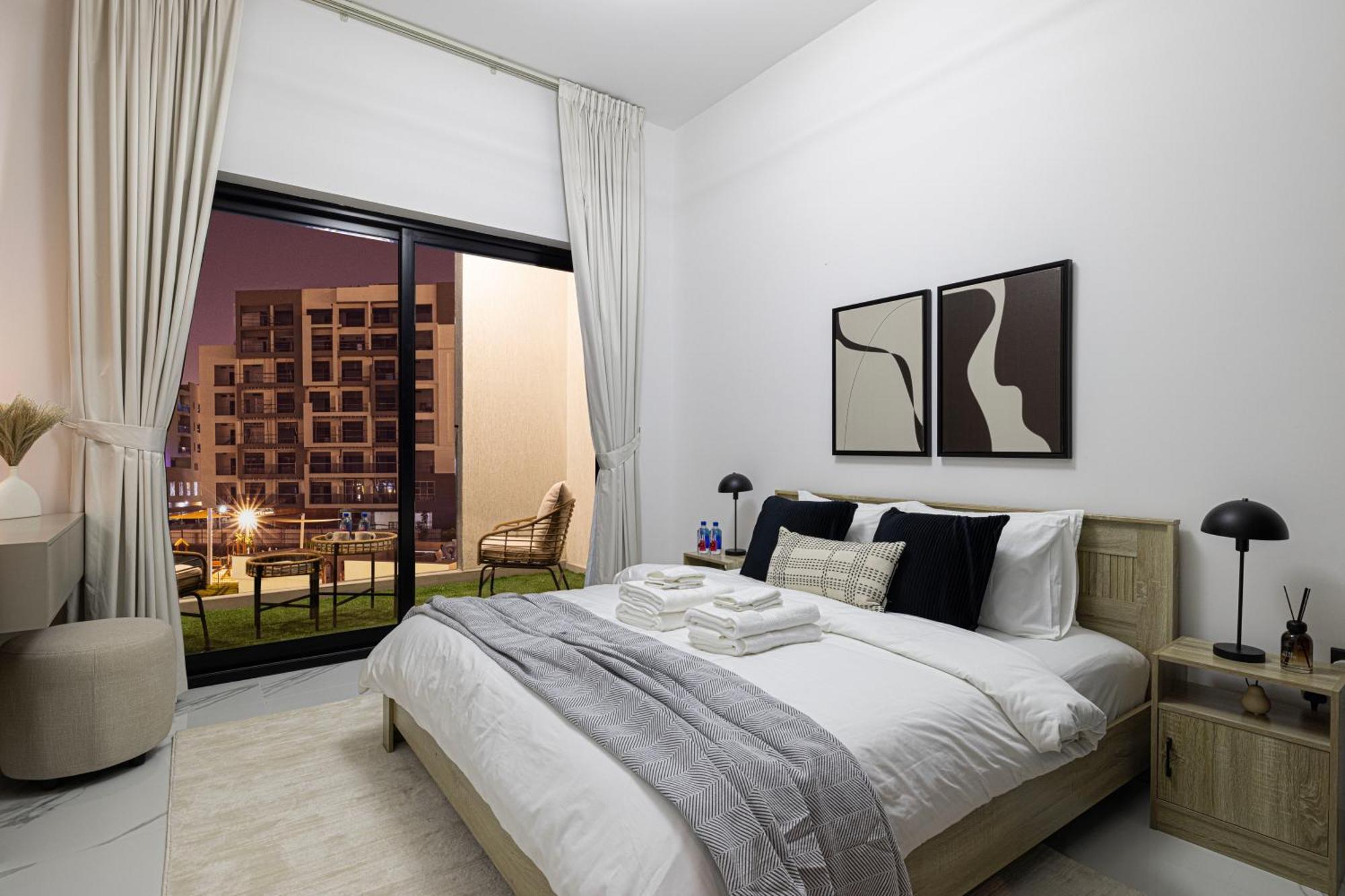 New Serene 1br With Pool & Sauna Dubái