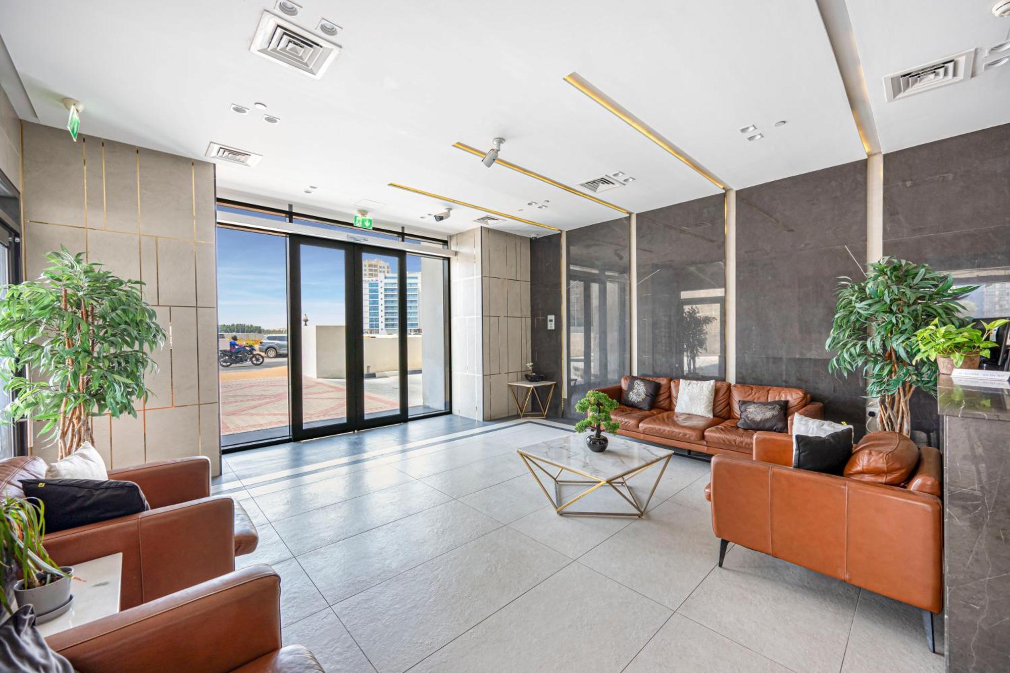 Sophisticated With Dubailand Views Apartamento