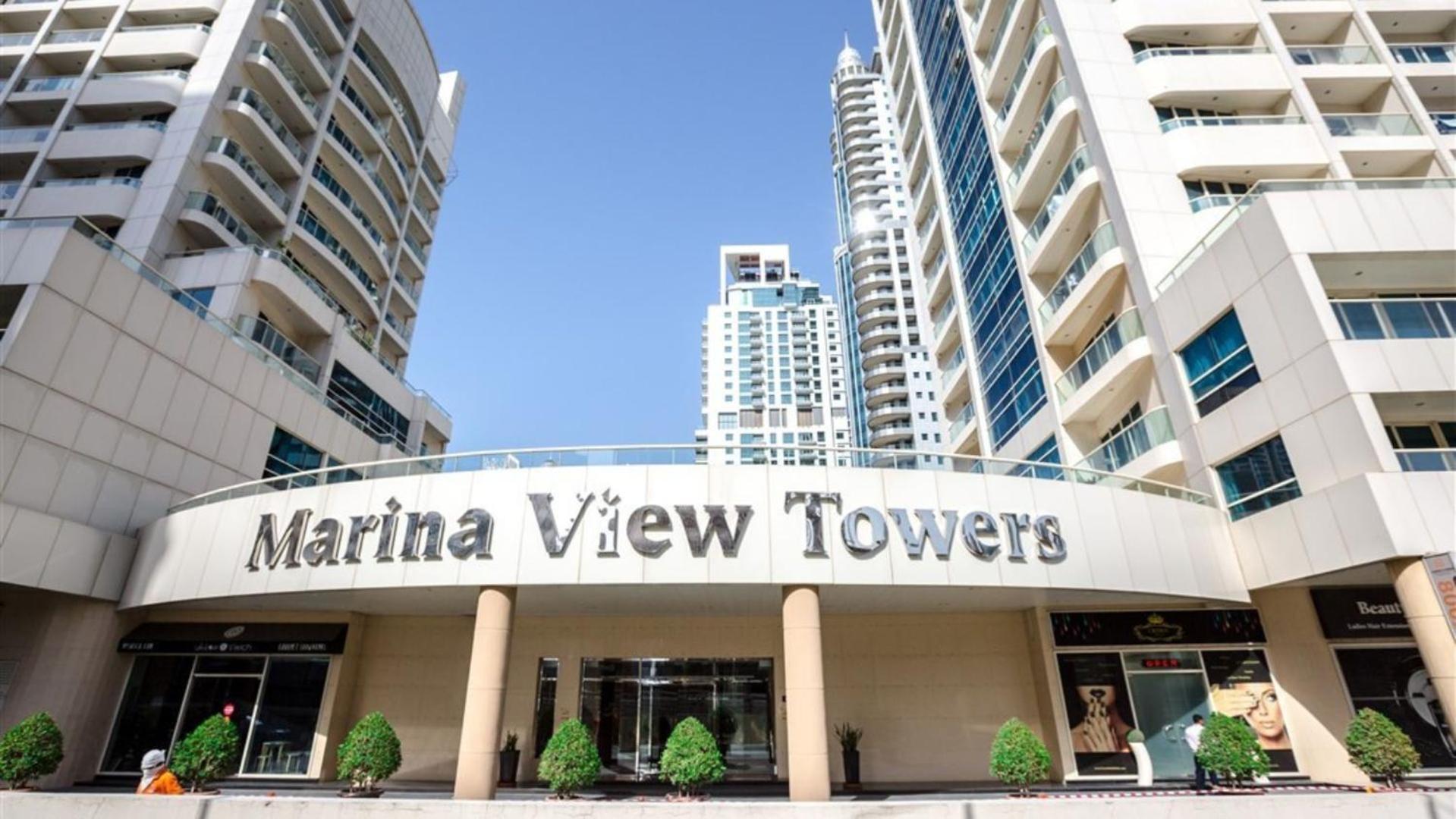 Habitación en casa particular Deluxe For Rent At Marina View Towers Dubái