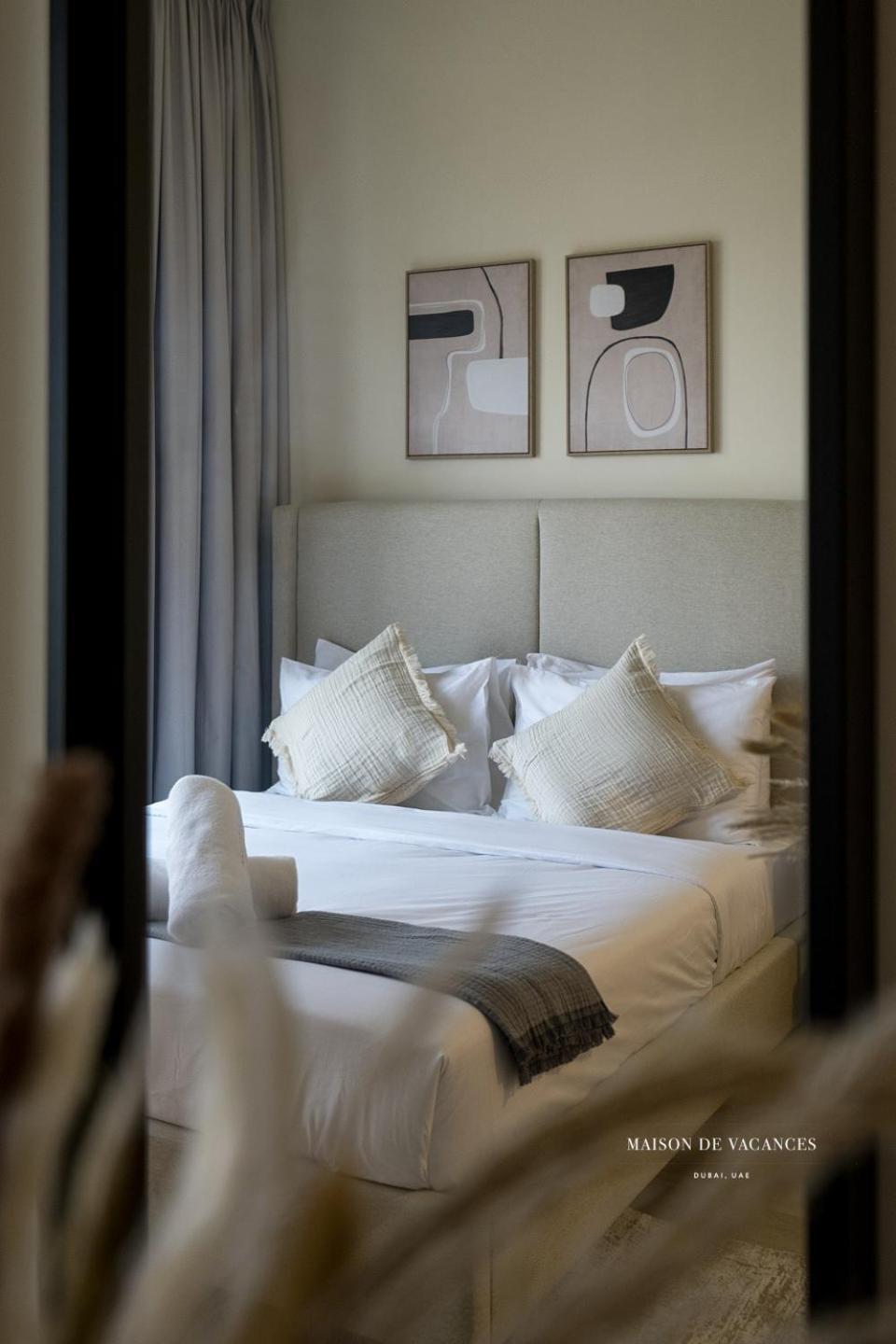 In Azizi Riviera 10mins From Mall Apartment