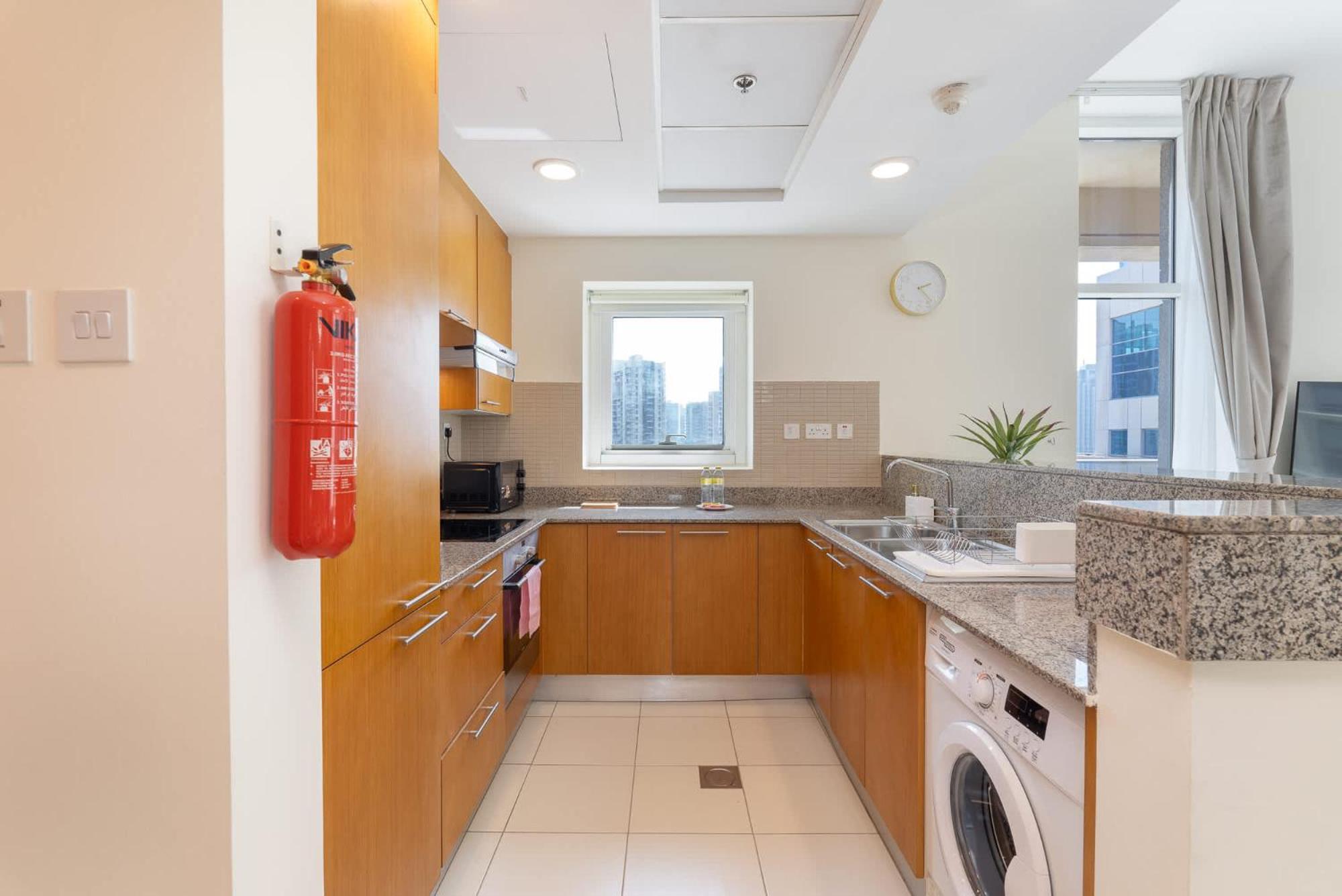 Glorious With Easy Access In Bay Square 9, Business Bay Apartamento Dubái