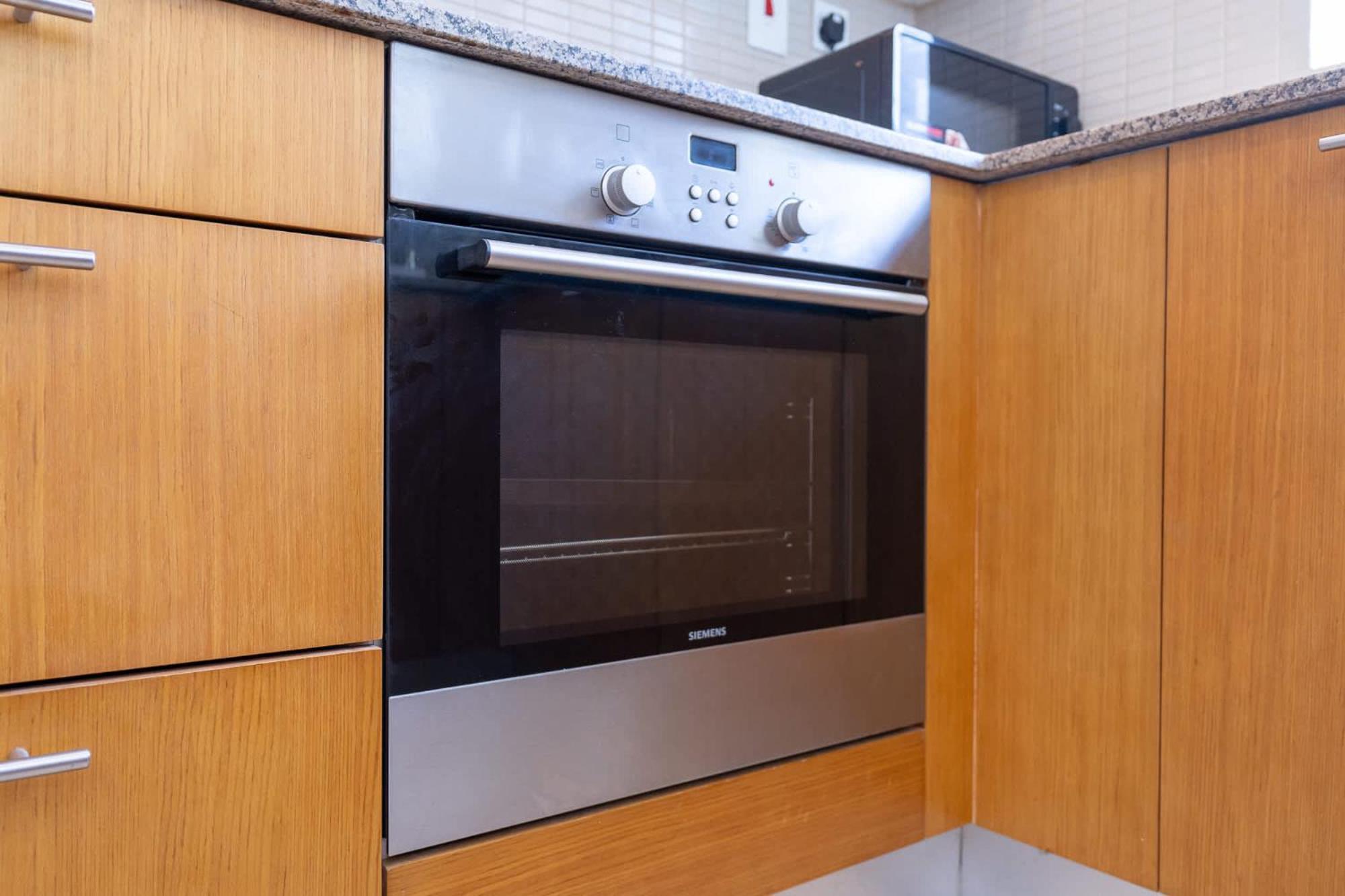 Apartamento Glorious With Easy Access In Bay Square 9, Business Bay *