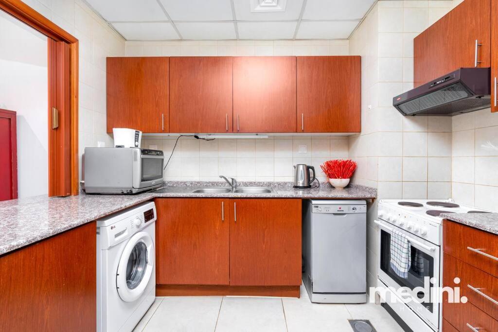 Apartamento Large 1 Bedroom - Mag218 - Marina Dubái