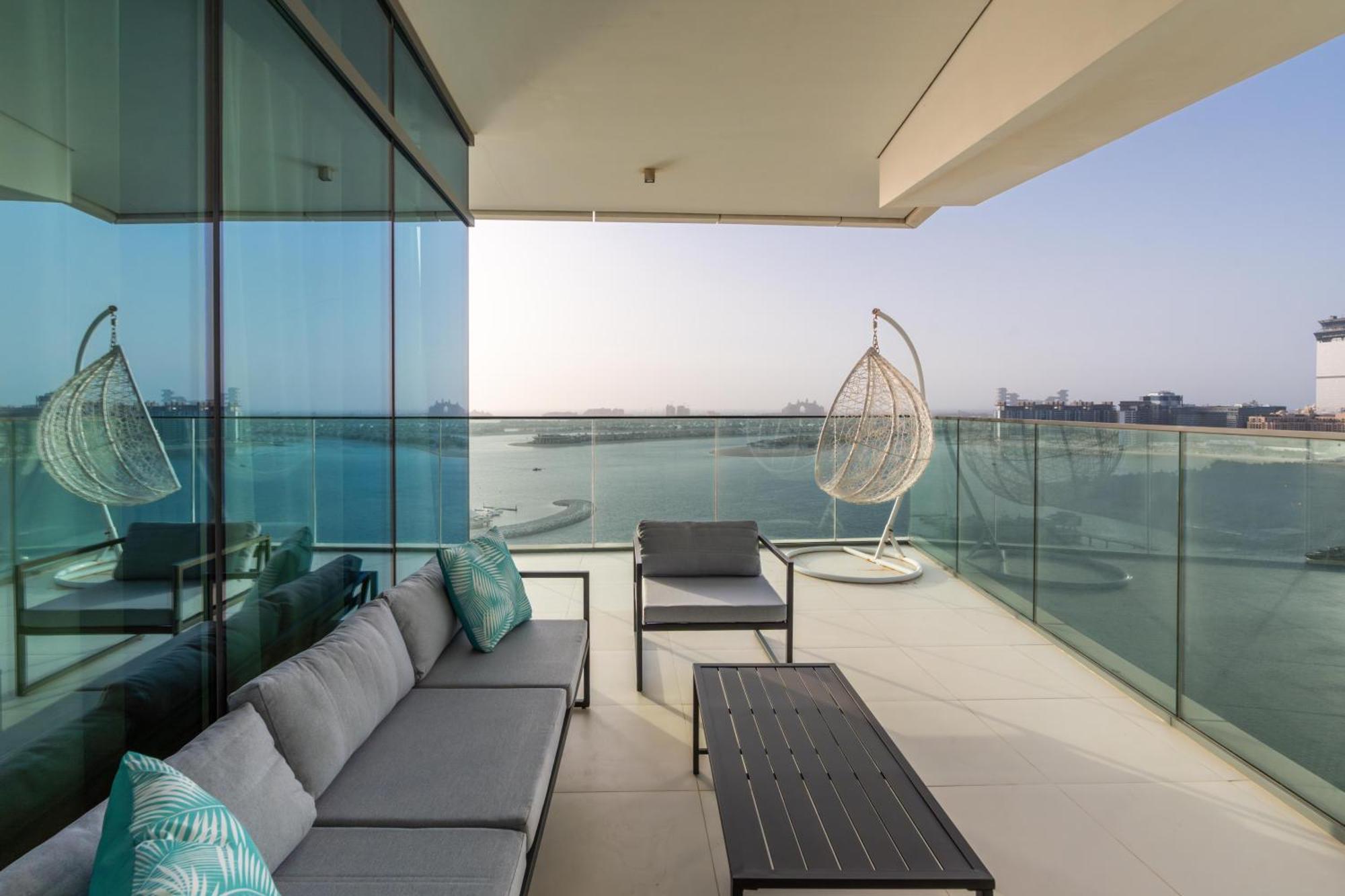 Vista 1 - Beachfront Stunning - Full Sea Views