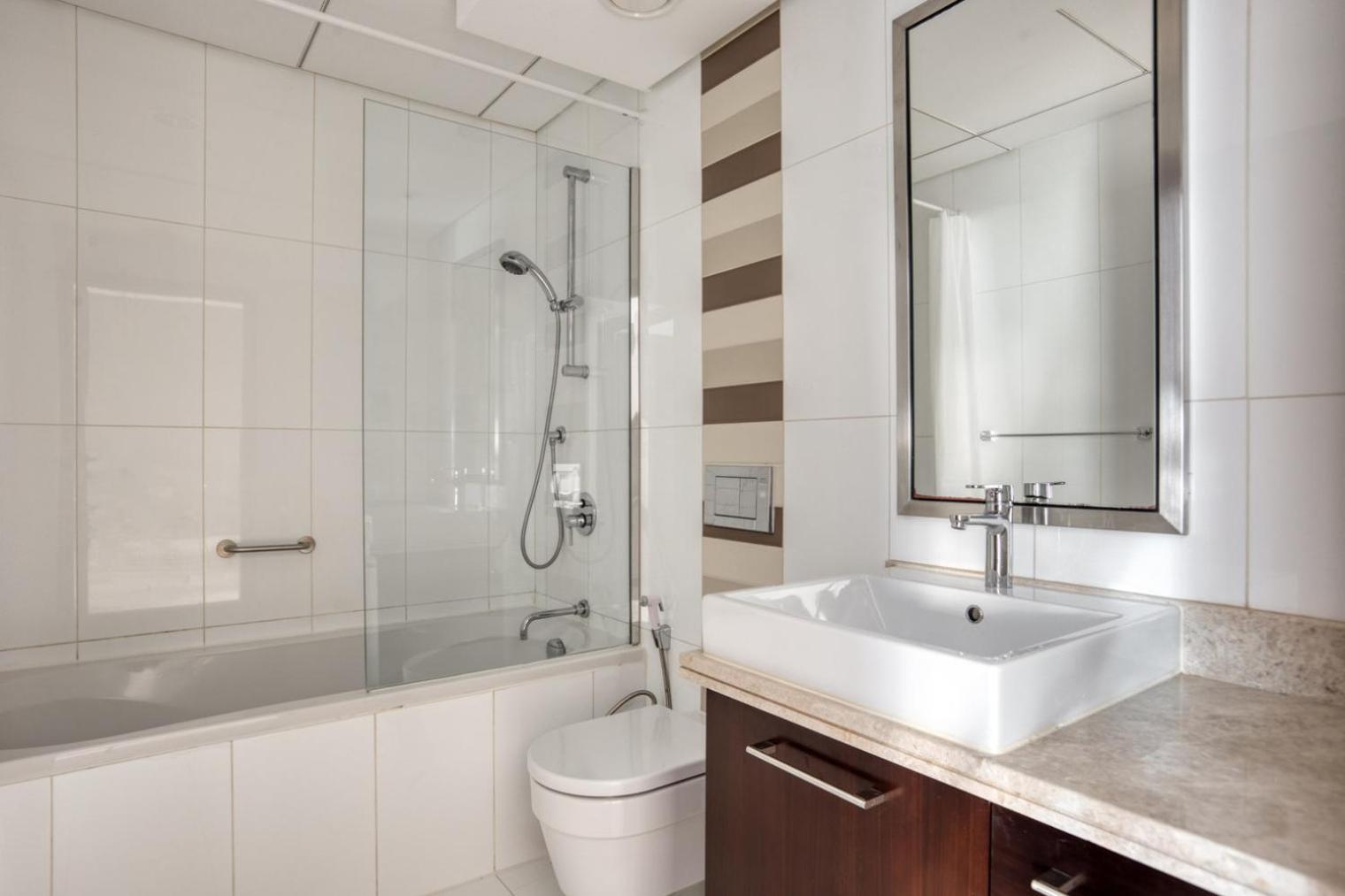 Blueground Boulevard Pool Gym Dxb-1179 Apartemen Dubai