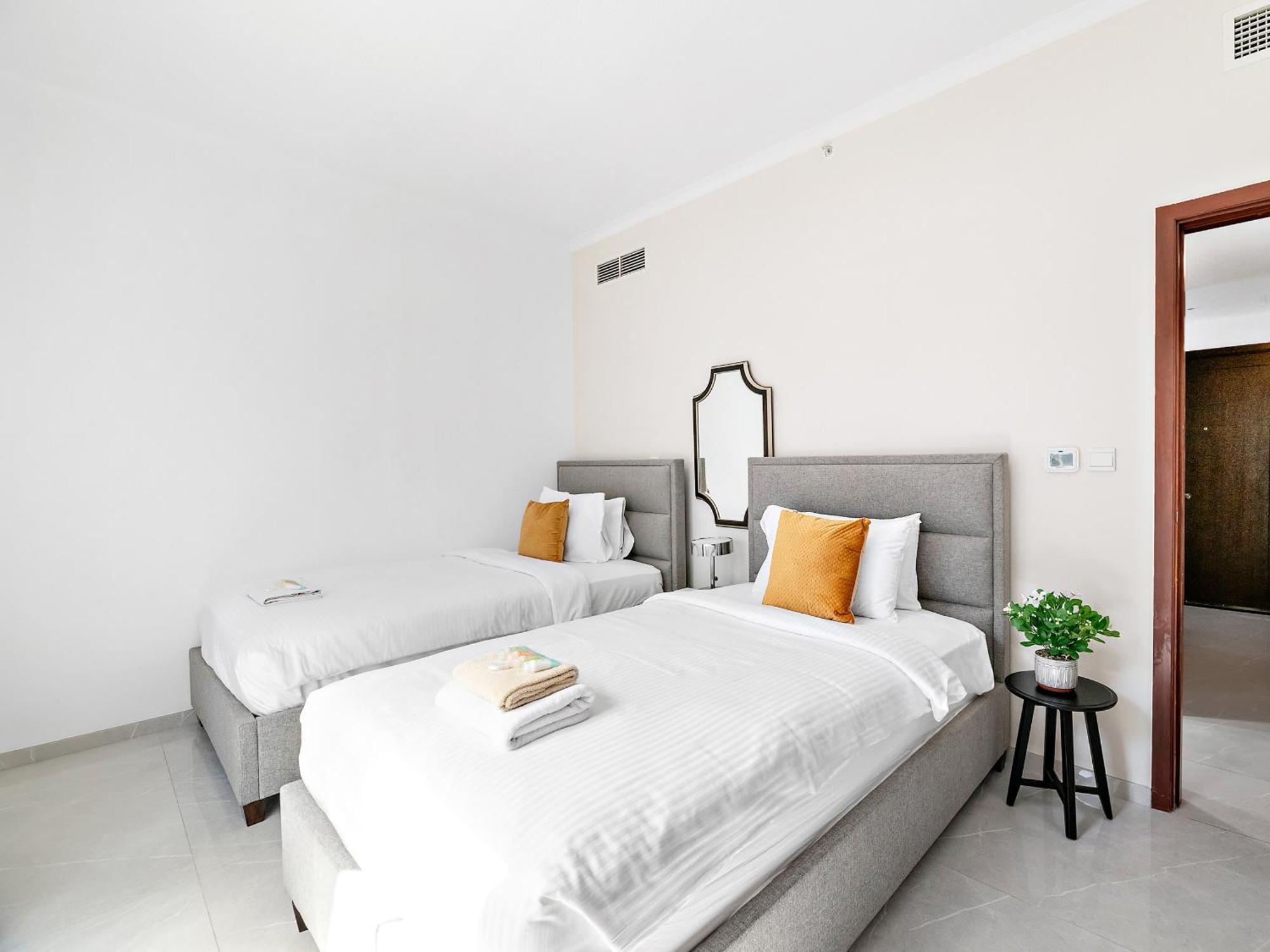 Sophisticated 2bdr-burj Khalifa & Fountain View Apartment *