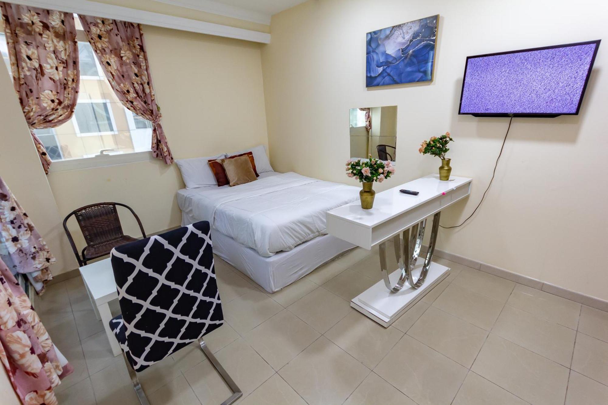Spacious For Girls In Marina فتيات فقط Apartamento *