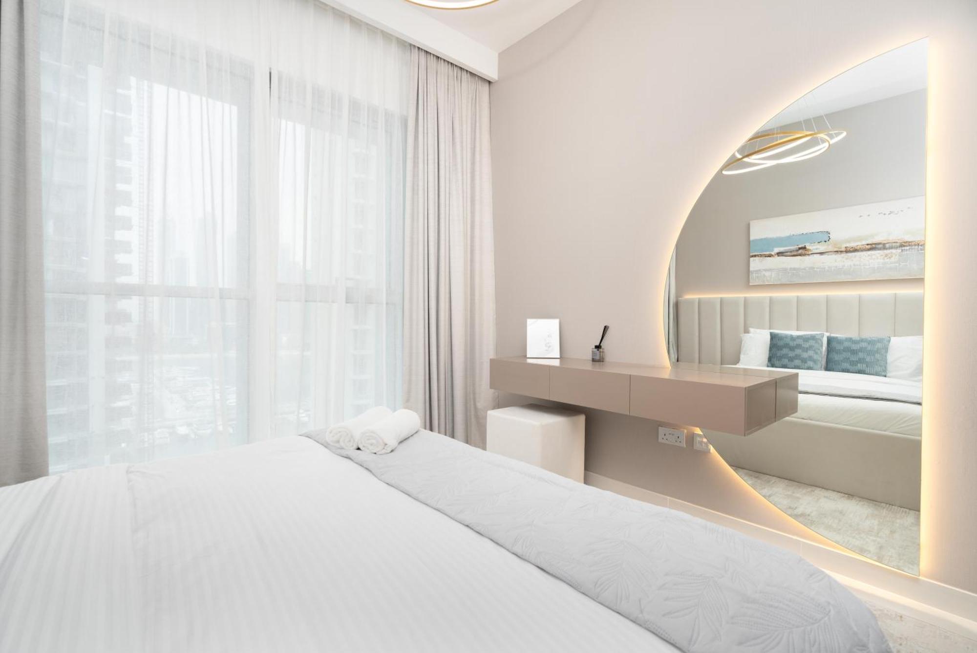 Isle Tower 2 - Beachfront Stunning - Full Sea Views * Dubaï