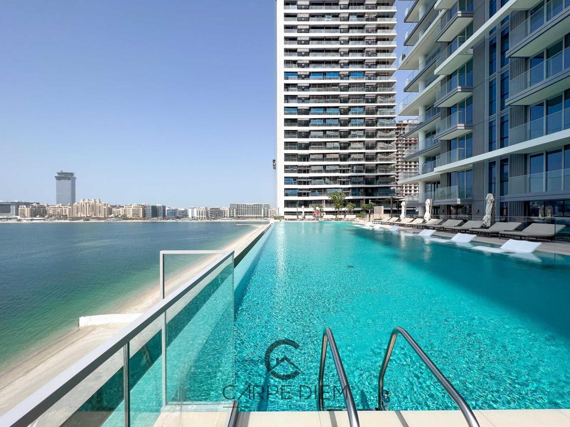 Isle Tower 2 - Beachfront Stunning - Full Sea Views Dubaï