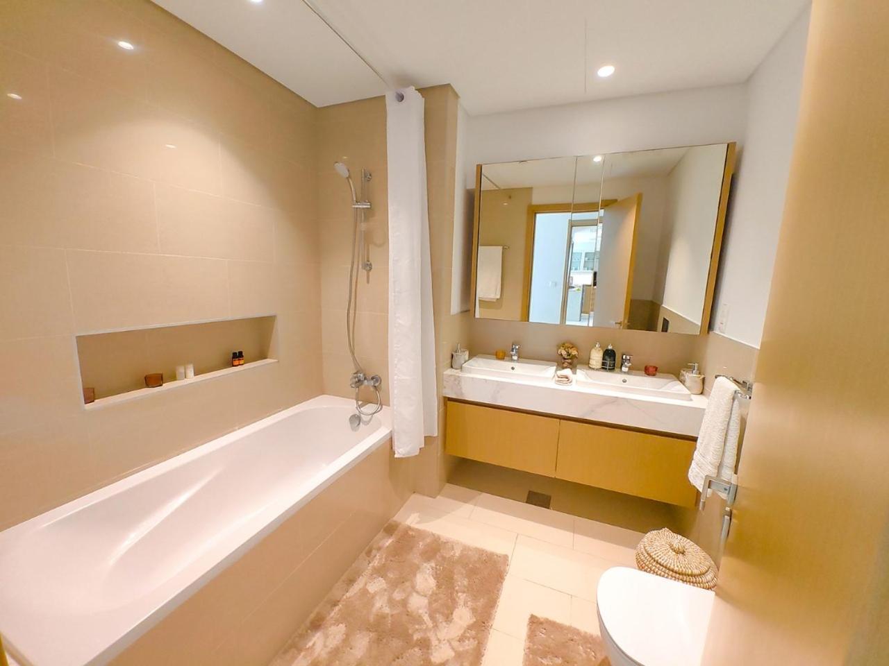 Appartement Creek Harbour Retreat: Luxurious 2-br Dubai