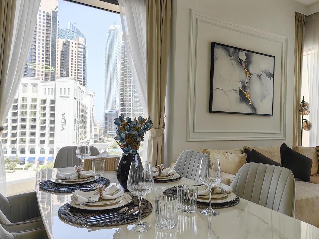 Creek Harbour Retreat: Luxurious 2-br Appartement Dubai