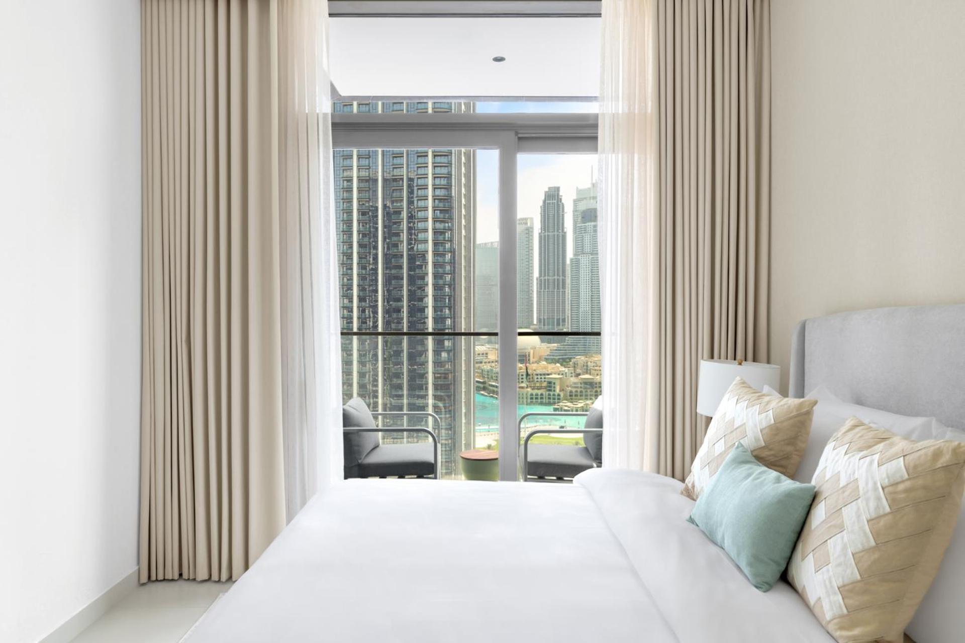 Stunning 3 Bedroom With Burj Khalifa And Fountain Views - Sleeps 9 - 2 Balconies Apartment
