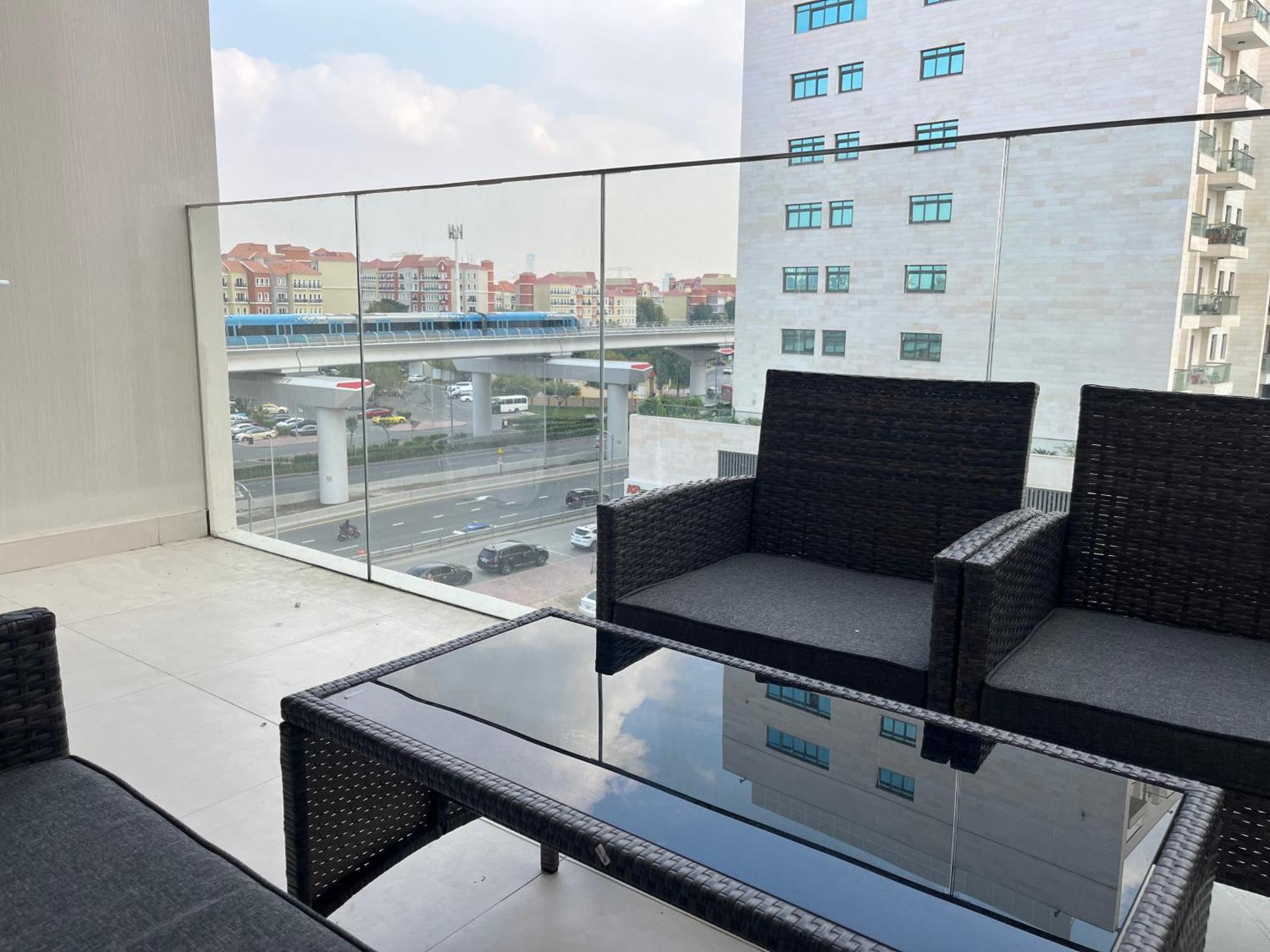 Lägenhet Bright New With Pool & Gym Access, 5 Min From Gardens Metro *