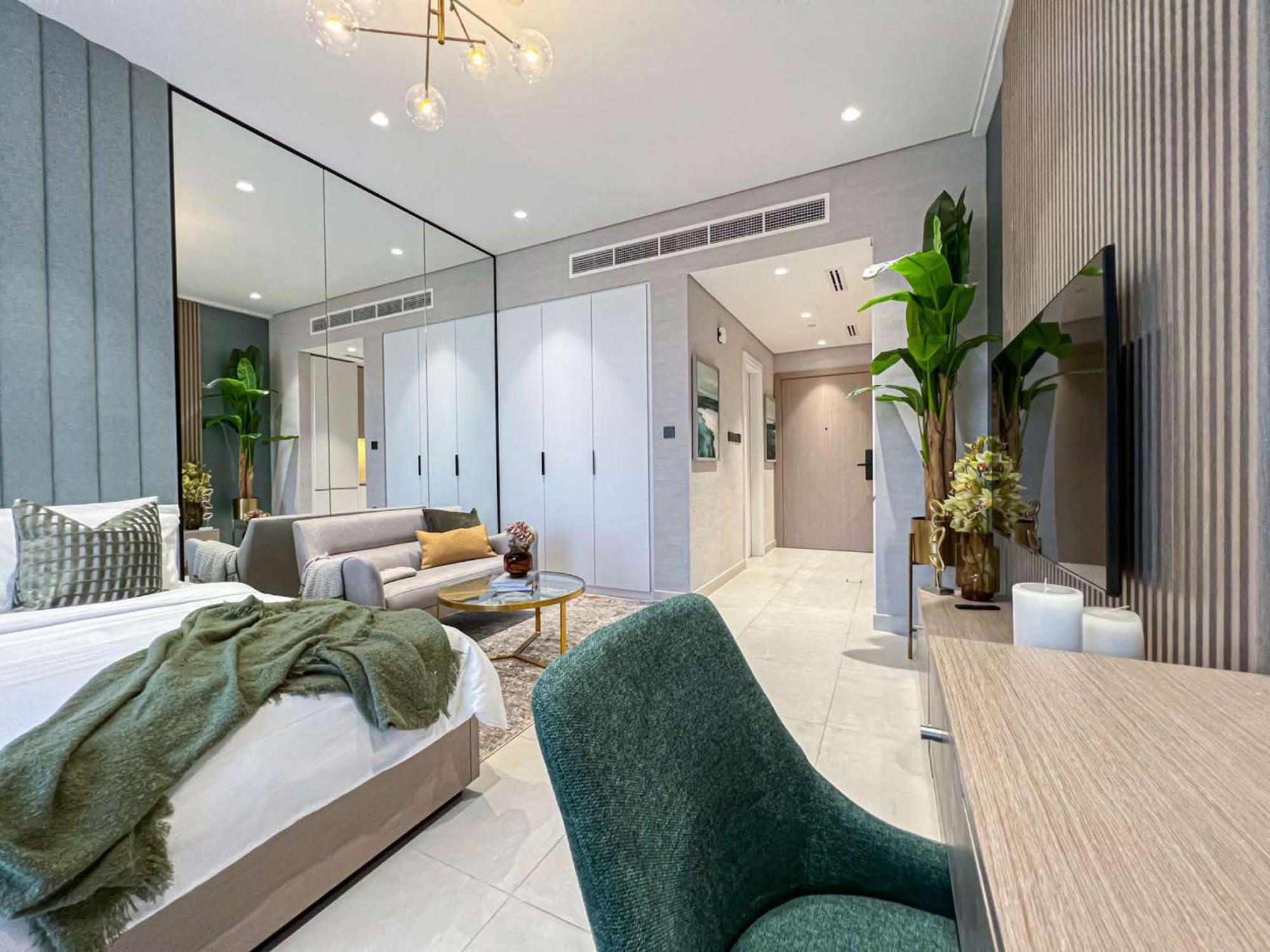 Bright New With Pool & Gym Access, 5 Min From Gardens Metro * Dubai
