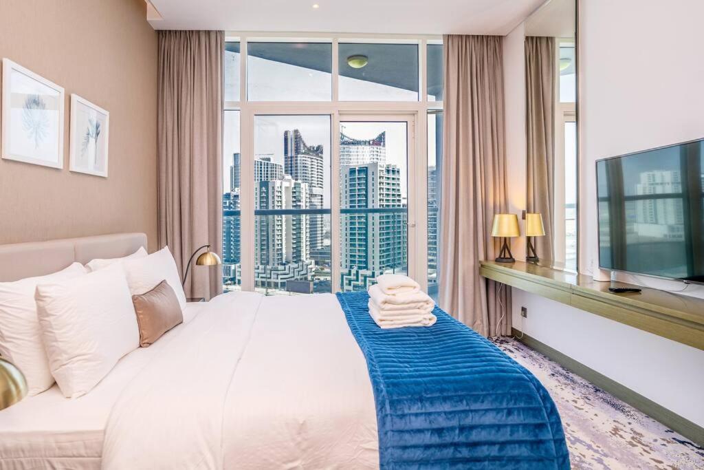 Apartment Elegant In Business Bay With Pool And Gym
