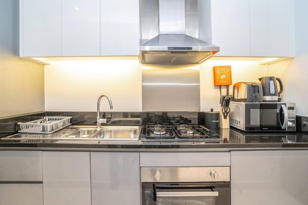 Apartment Elegant In Business Bay With Pool And Gym *