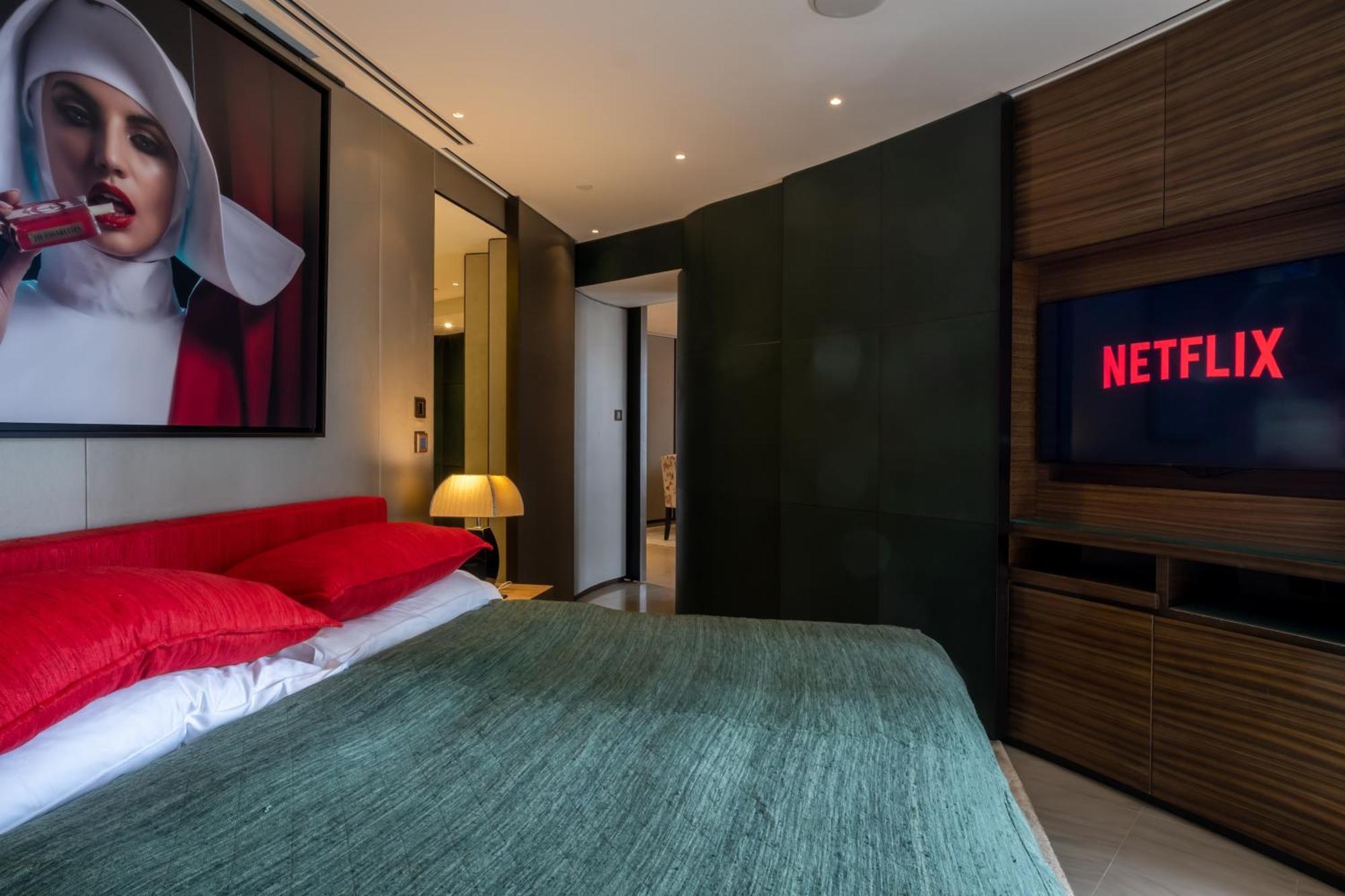 Appartamento 2-br Luxury In Armani Residences Dubai