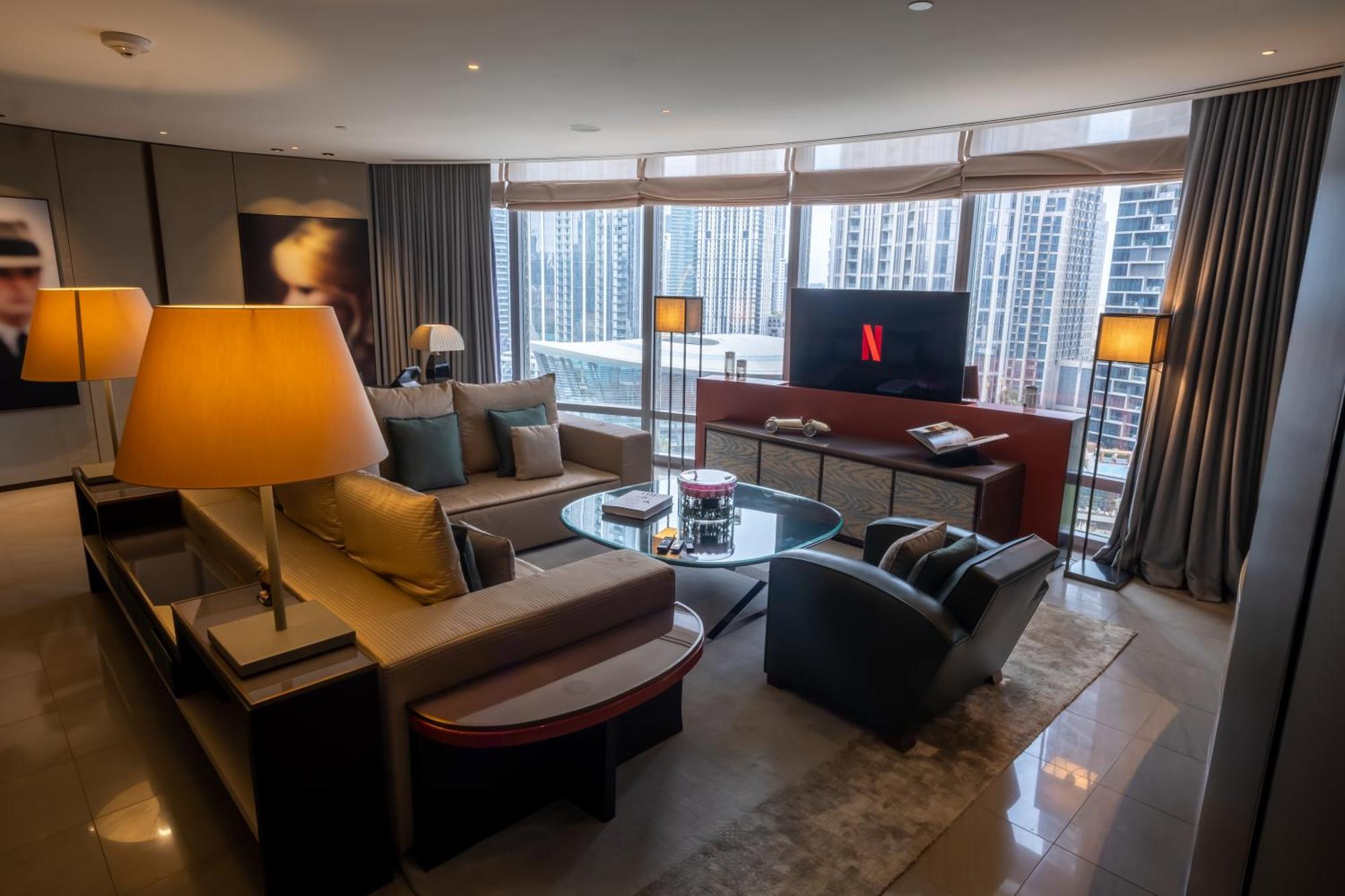 Appartamento 2-br Luxury In Armani Residences