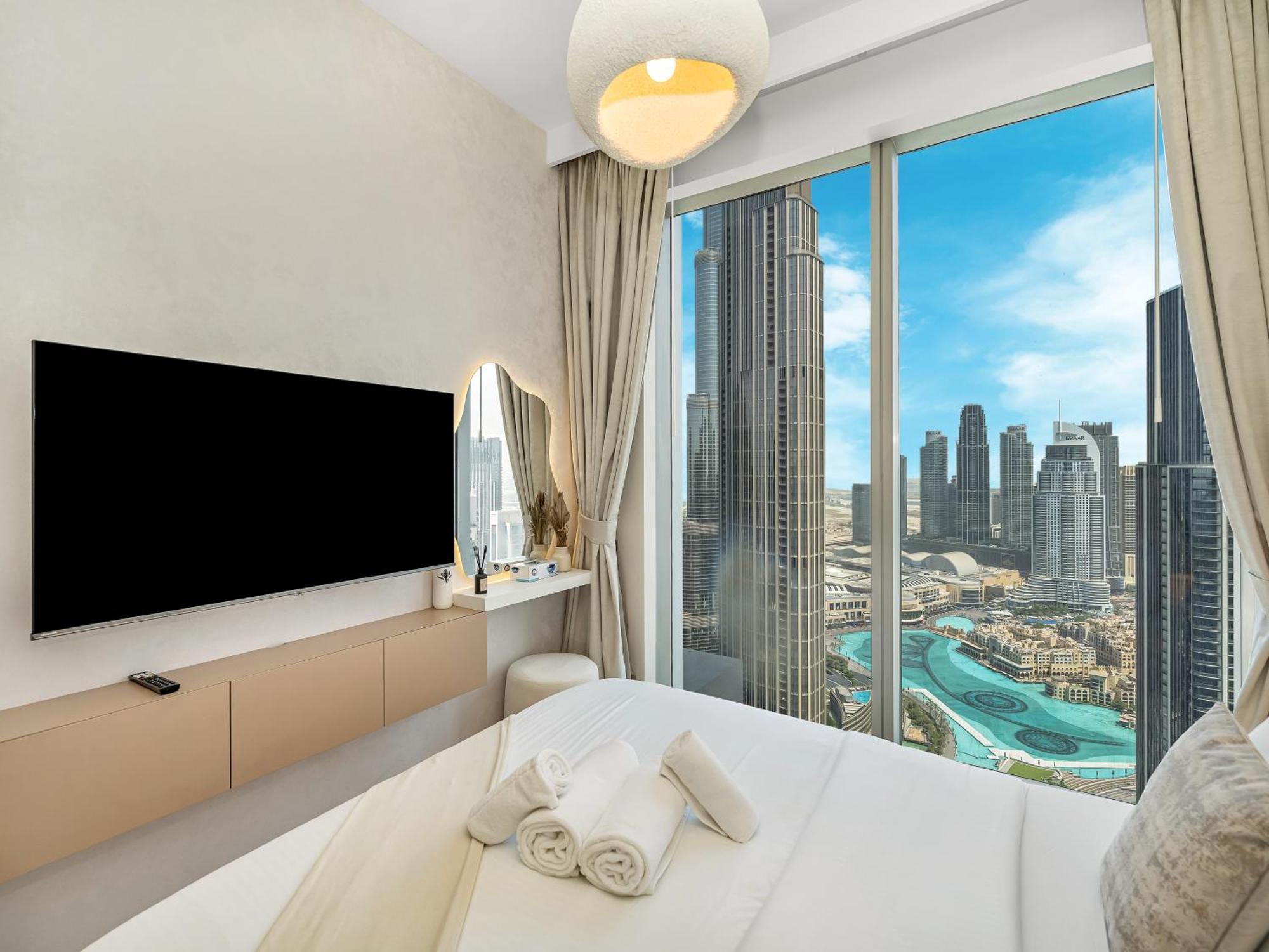 Burj Khalifa Bliss I 4 Bedroom I Burj Khalifa & Fountain Views I Free Gym, Pool, Parking, Wi-fi And Ps5 I By Skyline Serenity Apartament *
