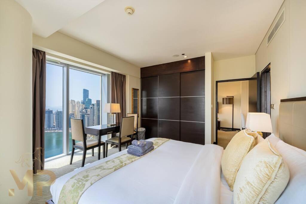 Marco Polo - Chic 1br In Marina Hub, Expansive Balcony Dubaï