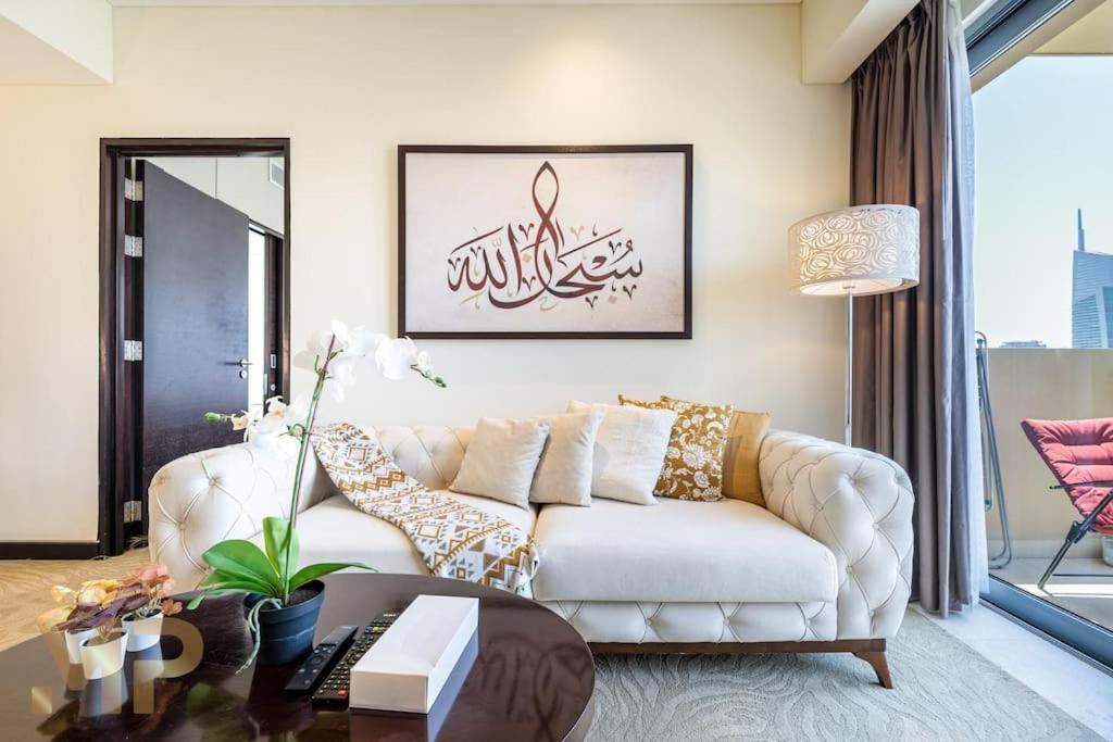 Marco Polo - Chic 1br In Marina Hub, Expansive Balcony Appartement *