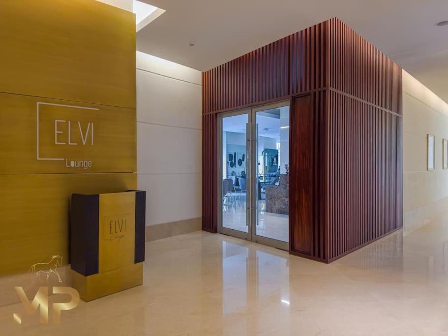 Marco Polo - Chic 1br In Marina Hub, Expansive Balcony Appartement *