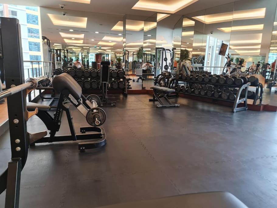 Marco Polo - Chic 1br In Marina Hub, Expansive Balcony Appartement Dubaï