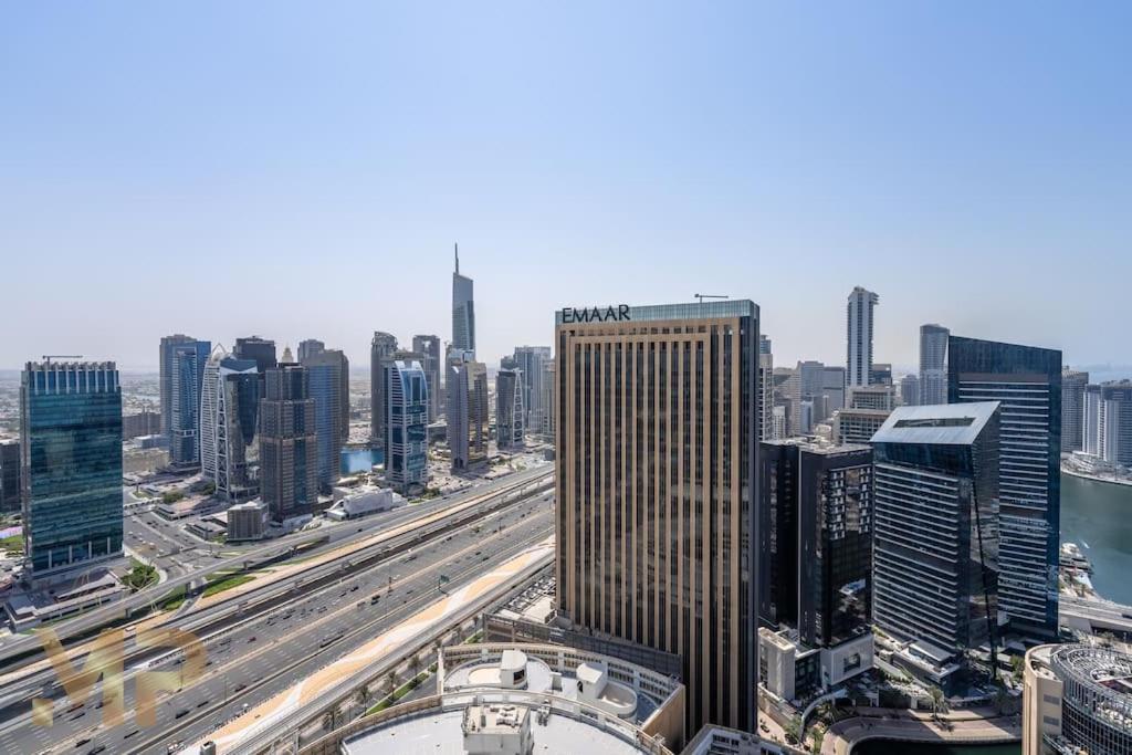 Marco Polo - Chic 1br In Marina Hub, Expansive Balcony Dubaï