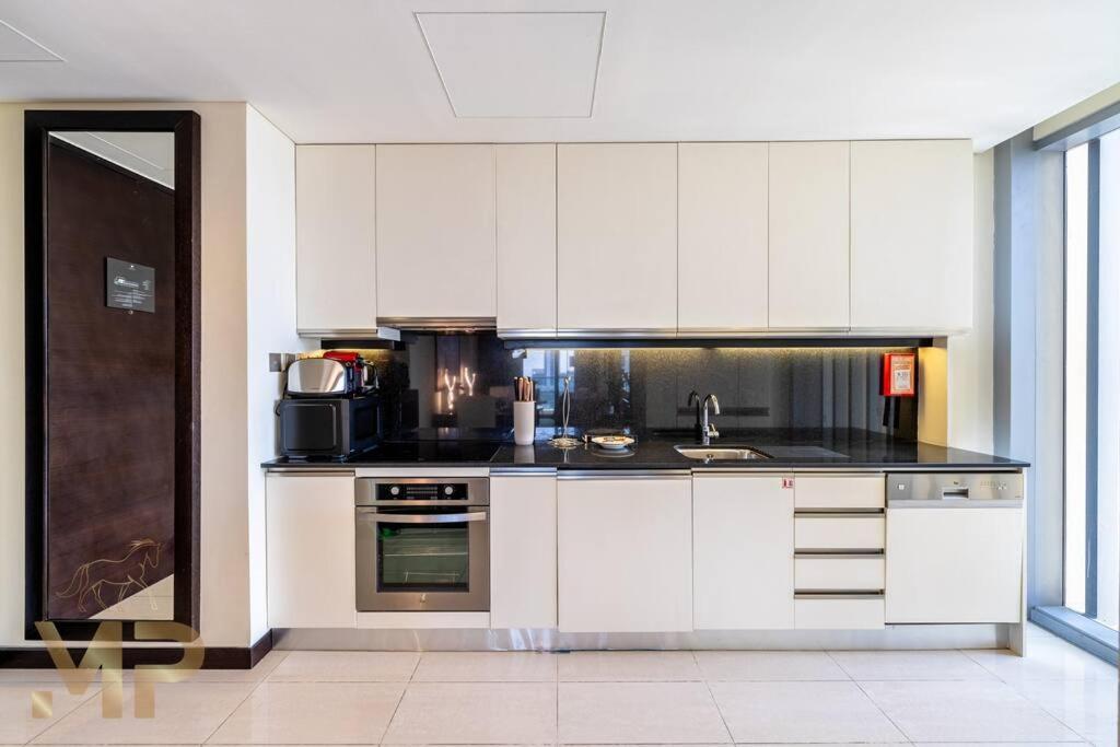 Marco Polo - Chic 1br In Marina Hub, Expansive Balcony Appartement *