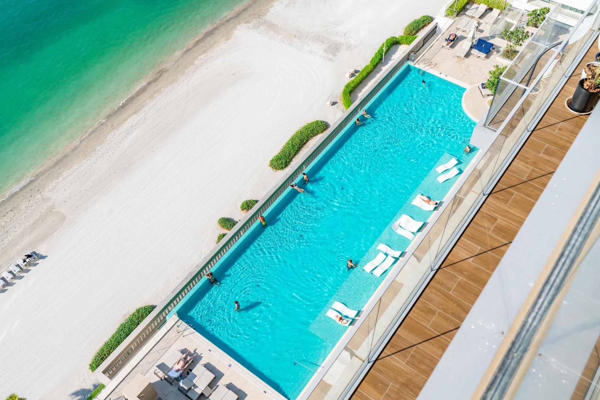 Isle Tower 2 - Beachfront Stunning - Full Sea Views Dubaï