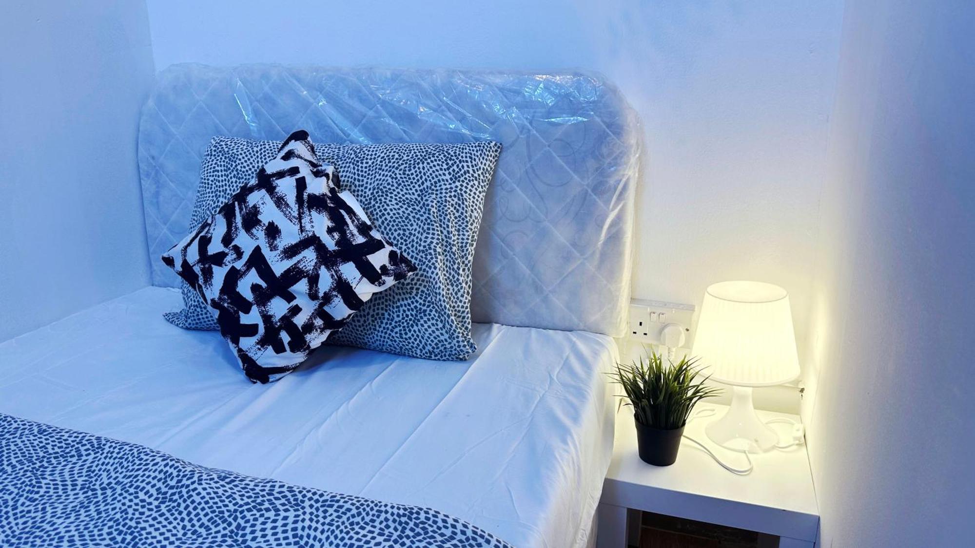 Blissful Partition In Bur Near Burjuman Metro Rum i privatbostad Dubai