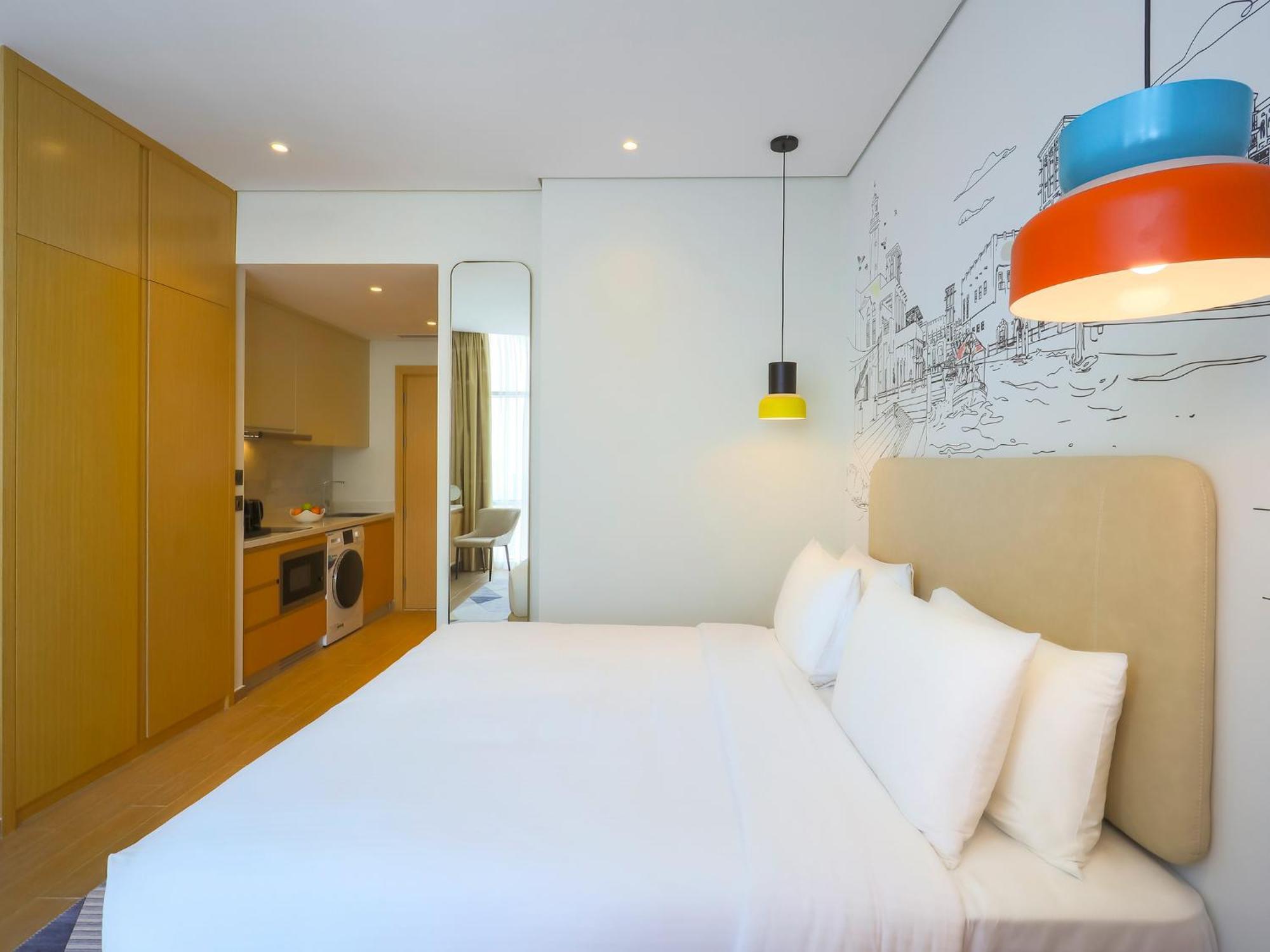 Adagio Jumeirah Village Triangle Apartahotel