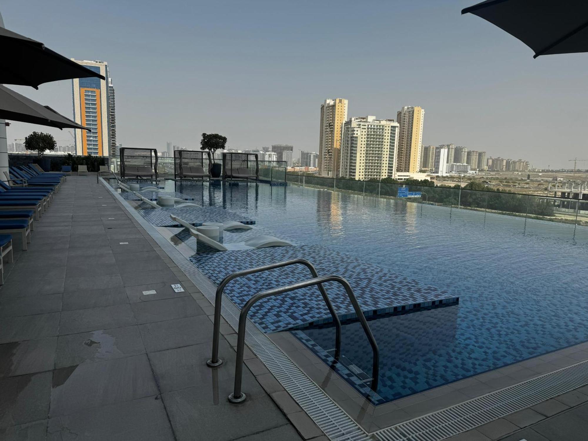 Adagio Jumeirah Village Triangle Dubái