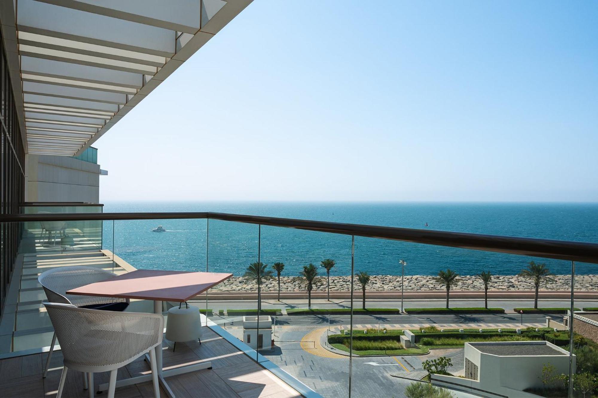 Th8 Palm Resort, Vignette Collection By Ihg Semesteranläggning (resort) Dubai
