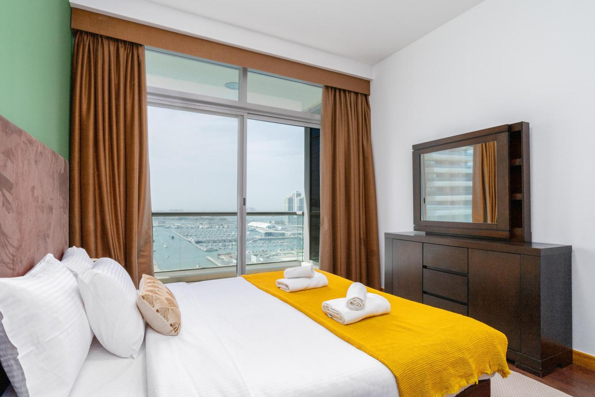 Vacay Lettings -2 Bed Iris Blue Marina * Dubái