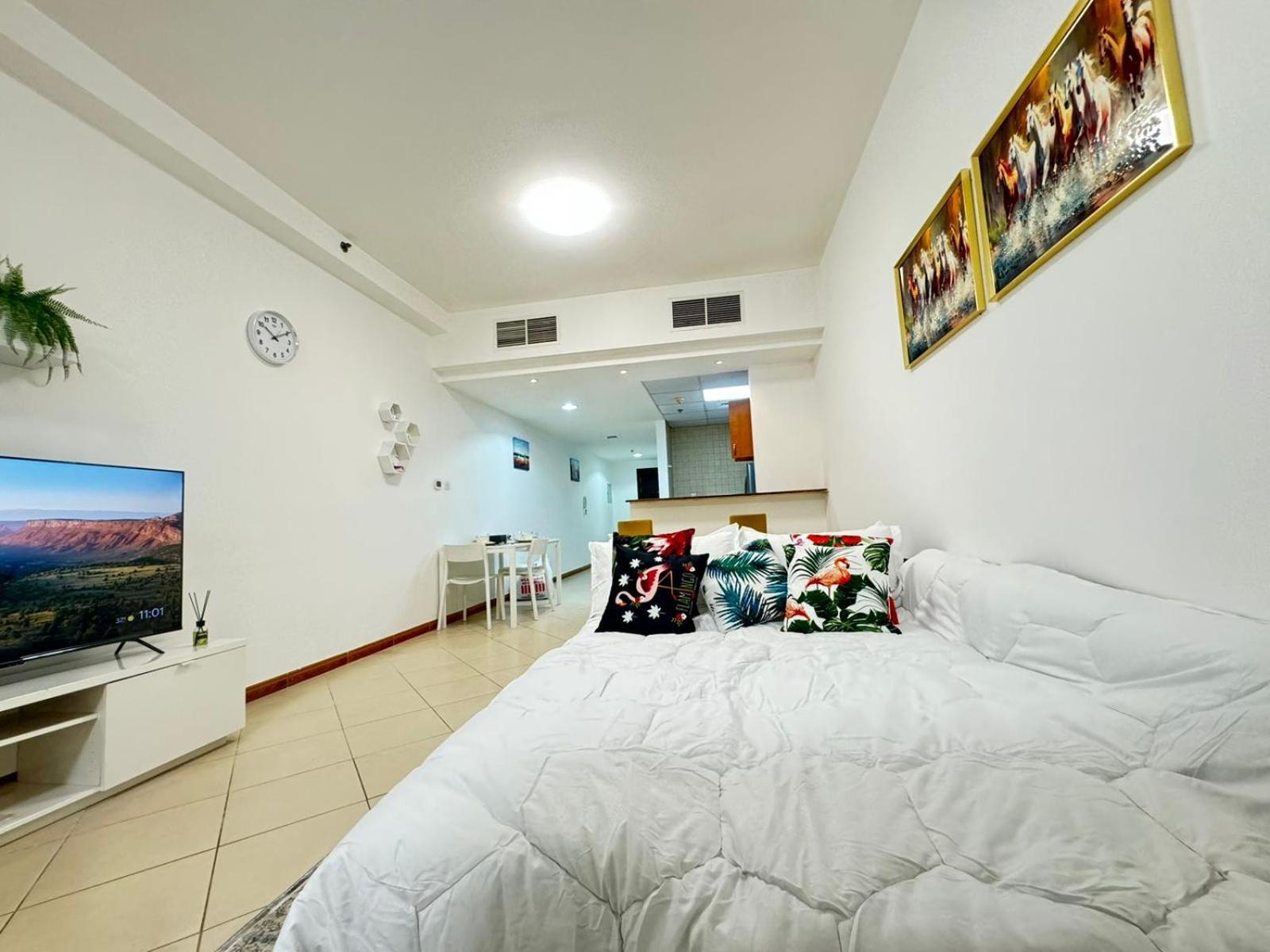 Spacious In Marina Close To Metro And * Dubái