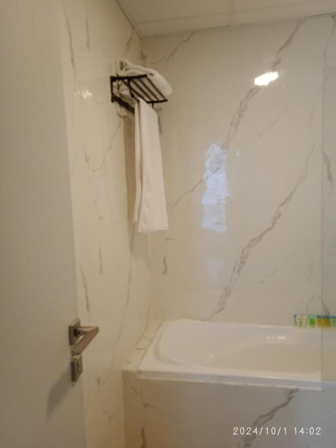 Apartamento Renovated Cozy One Bed D2-1007 *