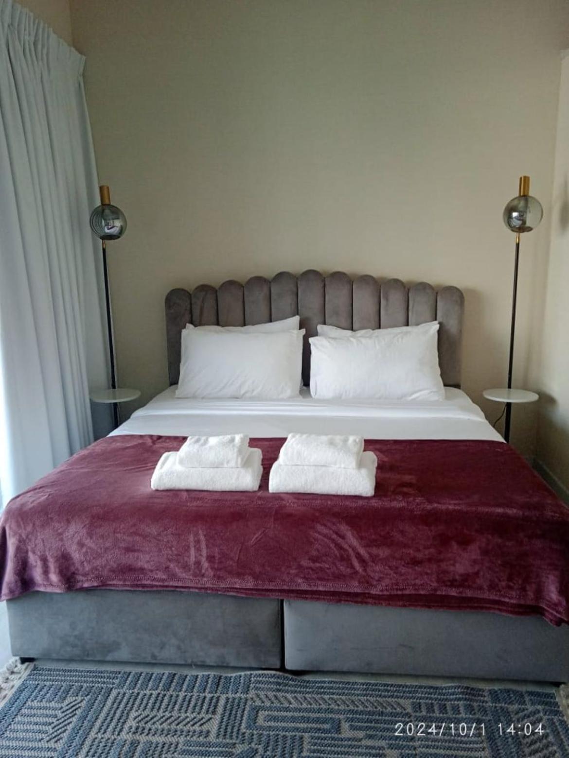 Renovated Cozy One Bed D2-1007 * Dubái
