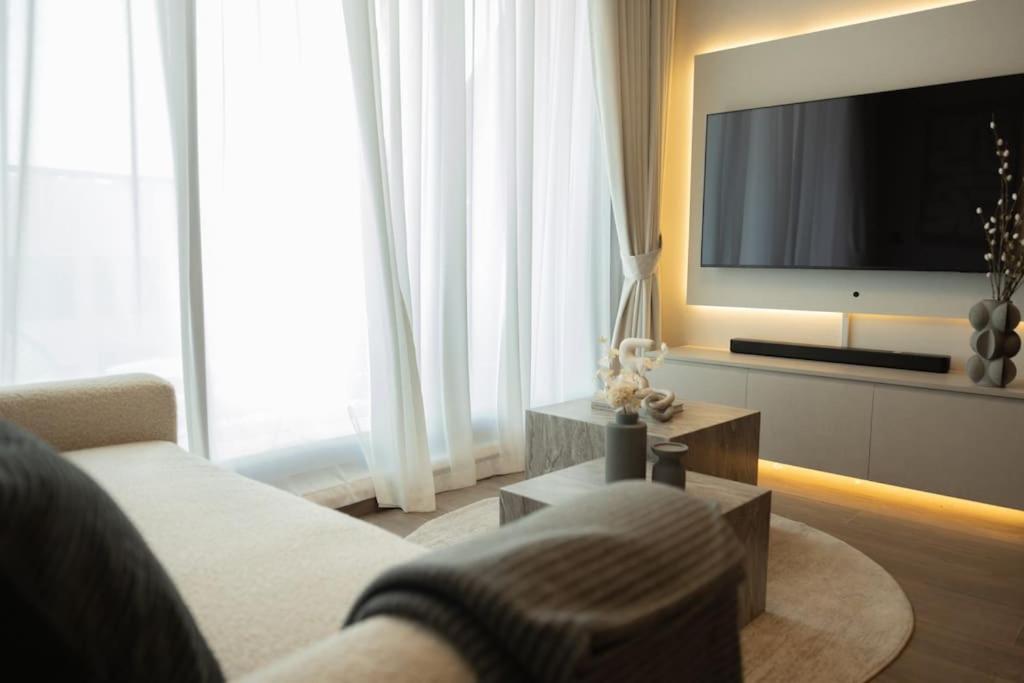Welhome - Loci Residences