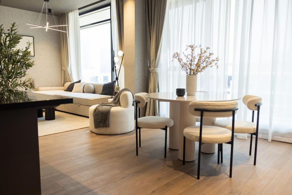 Welhome - Loci Residences * Dubaï